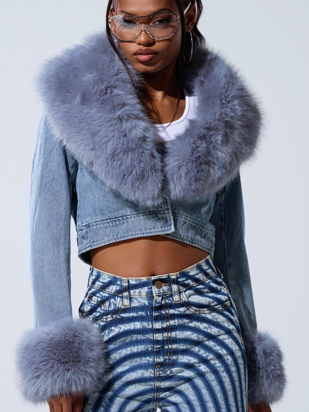 NWT | Hunter & Brown Cropped Blue Denim Jacket with Faux Fur Trim (Size S)